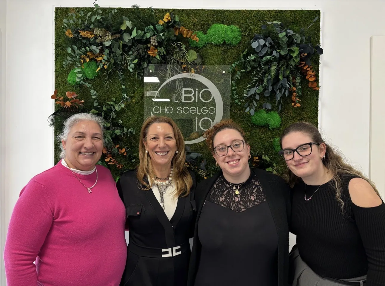 Arianna, Raffaella Gornati, Lucrezia e Jennyfer del Centro Natura e Bellezza